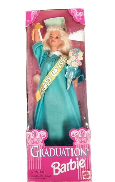 NIB Class‎ of 1998 Graduation Barbie Cap and Gown Special Edition Mattel Barbie - Picture 1 of 6